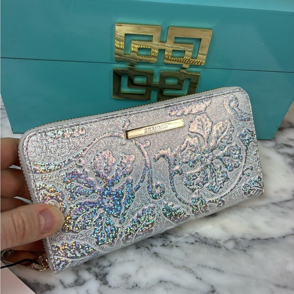 Brahmin Chrome Iridescent Estonia Suri Zip Around Continental Wallet - NWT 🔥 🔥 - Picture 2 of 10